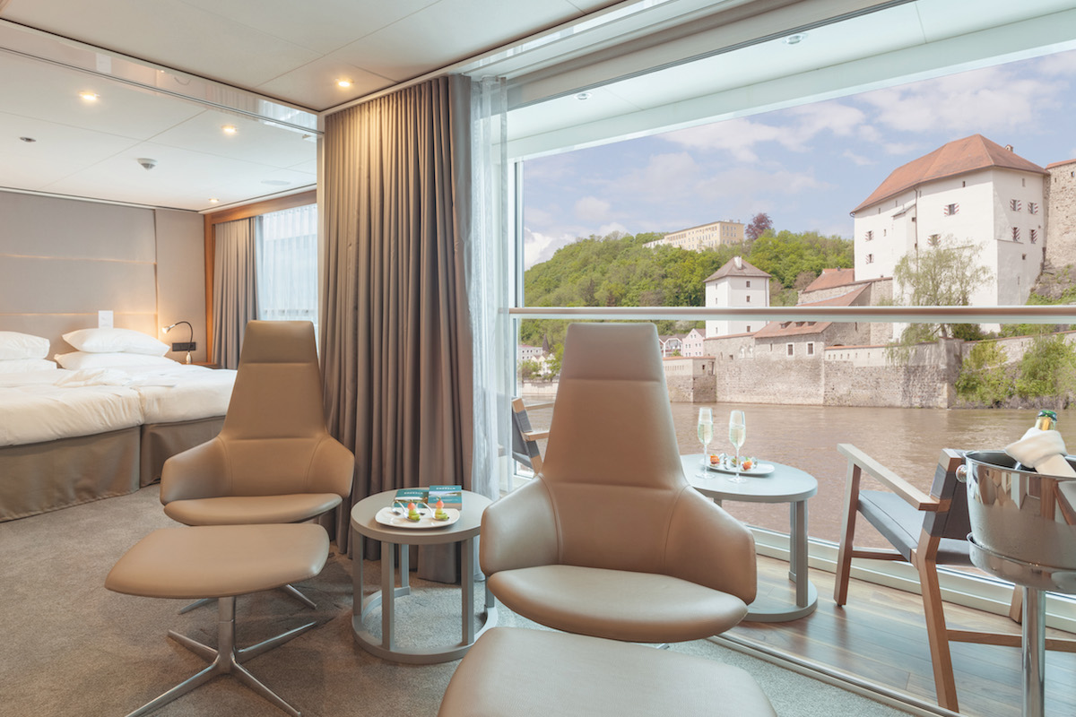 Emerald Grand Balcony Suite