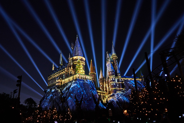 Universal Unveils Dates for 2019 ‘Holidays’ Celebration