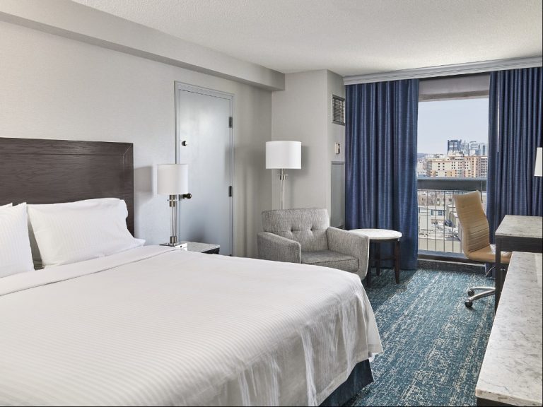 Chelsea Hotel Toronto Takes It Up A Notch - TravelPress