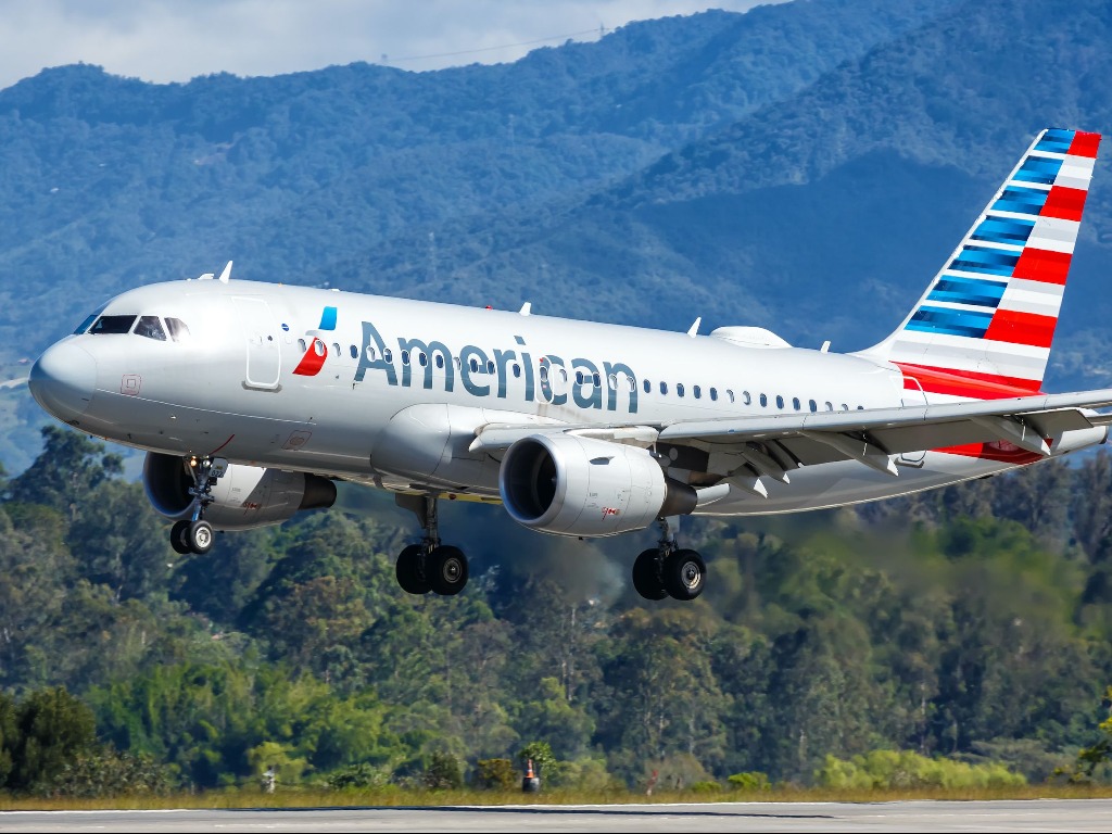 American Airlines pushes direct bookings for points; ACTA responds