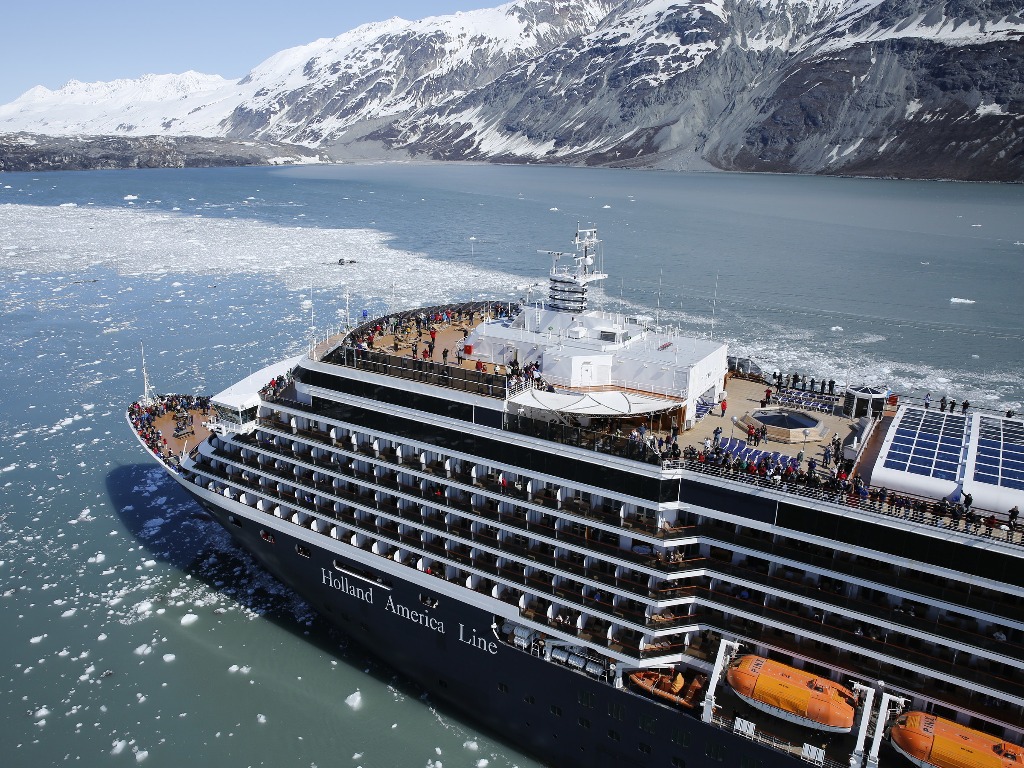 Holland America Line launches “Glacier Guarantee” on Alaska sailings