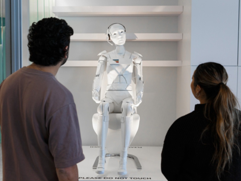 FlightHub introduces new AI-powered “travel agent”, Mila