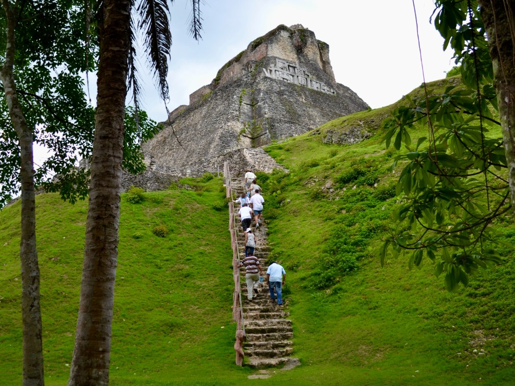 Belize sets new record for overnight arrivals in 2024