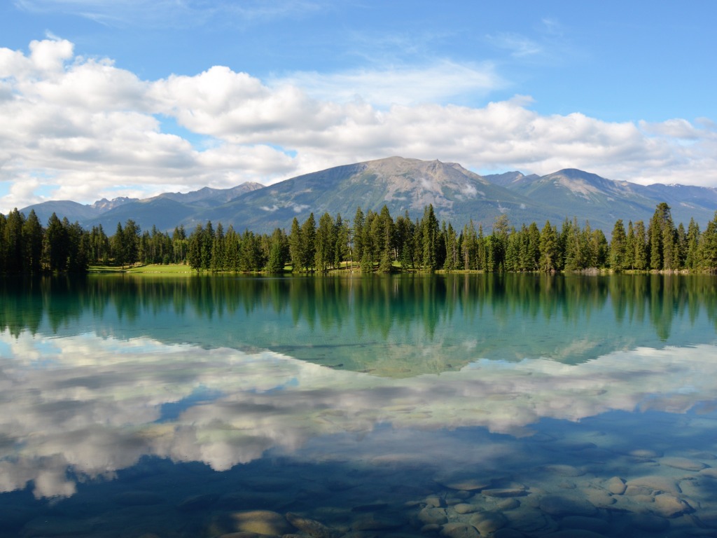 Anderson Vacations Launches 2026 Canada Small Group Tours