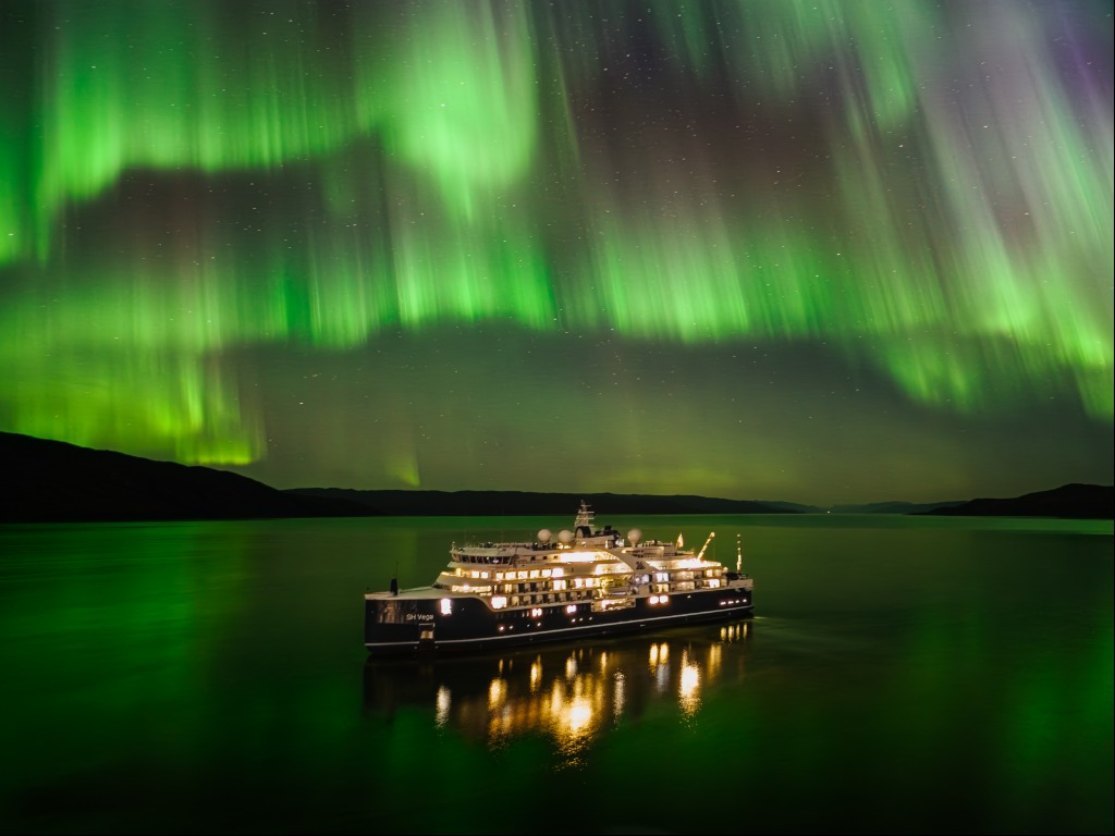 Swan Hellenic sets sail with big savings