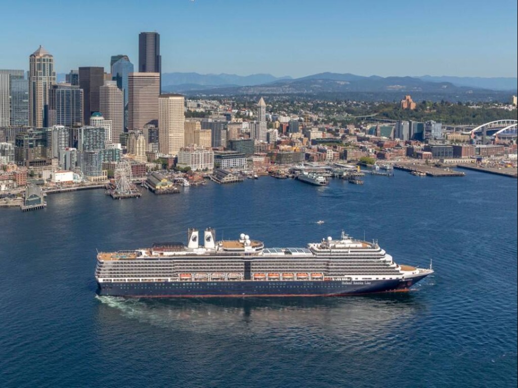 Holland America celebrates the unforgettable experiences of 2025