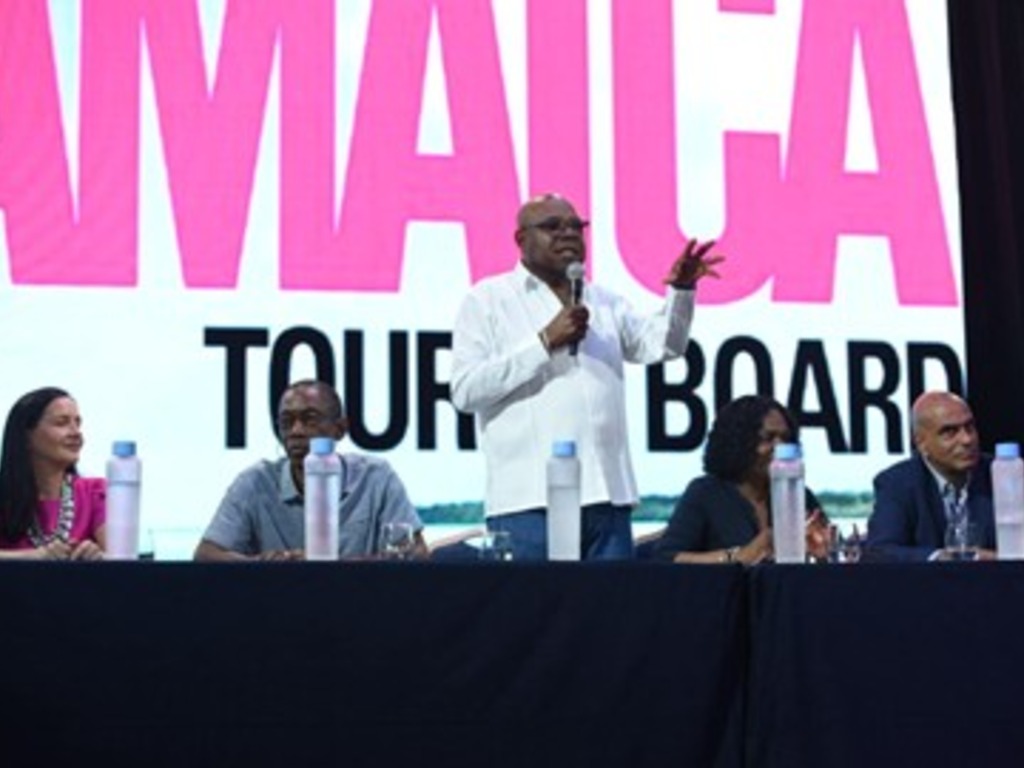 Jamaica Welcomes 300,000 Visitors post Hurricane Melissa