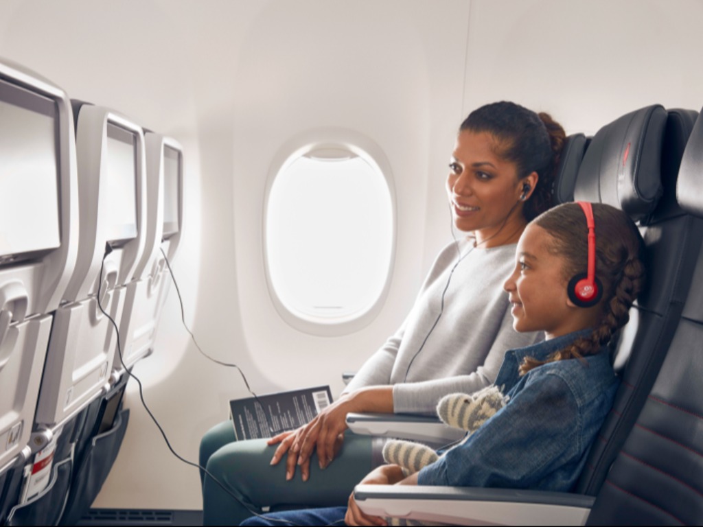 Welcome to the transformation: Air Canada Rouge takes off with 737 MAX aircraft