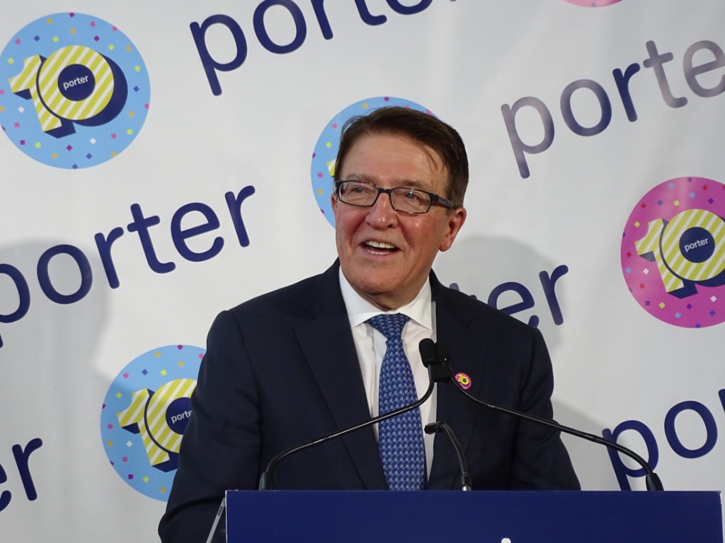 Porter Airlines Robert Deluce receives 2026 W.H. Baxter Lifetime Achievement Award at Agents’ Choice Gala