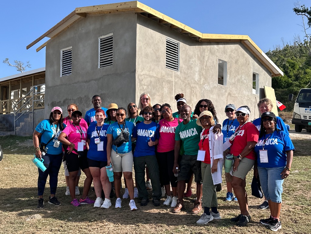 Travel advisors lend a helping hand in Jamaica