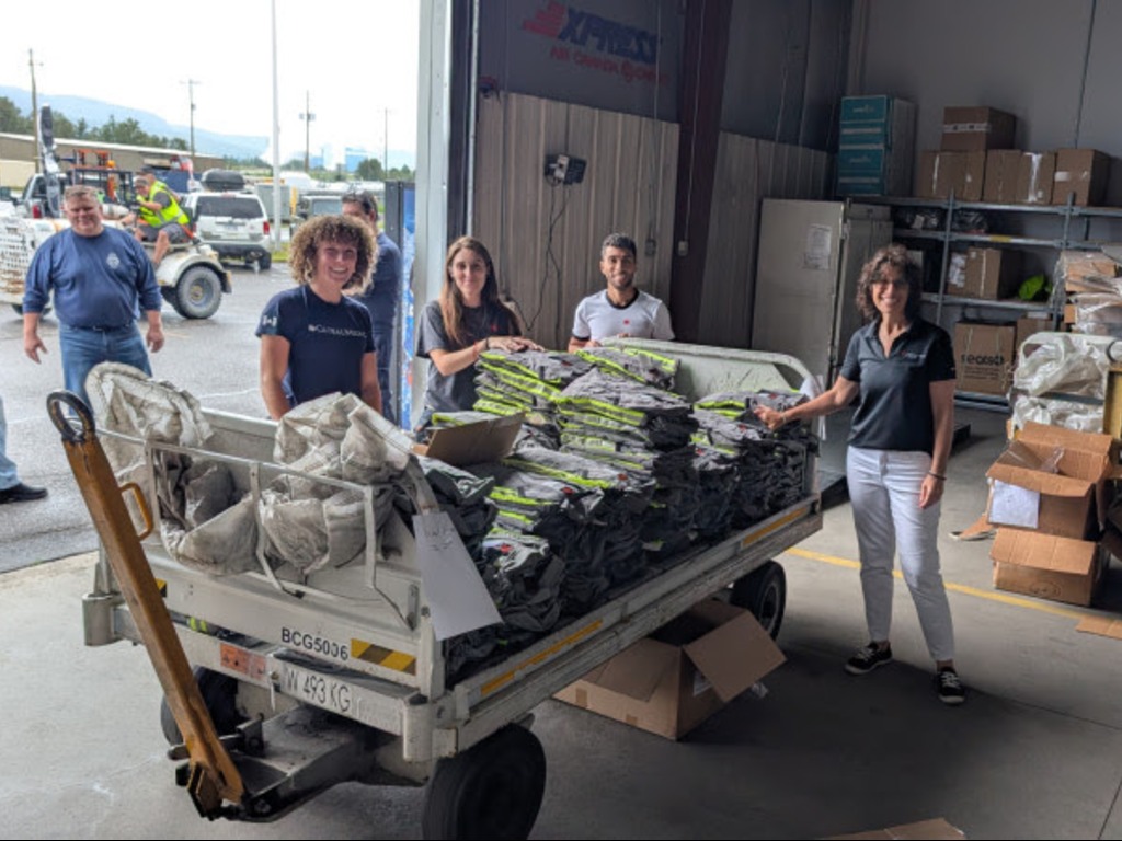 Air Canada team supporting wildfire relief in Northern Ontario