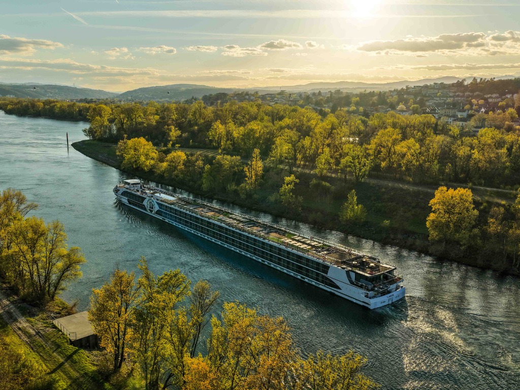 Tauck adds ms Harmonie as newest riverboat in French fleet