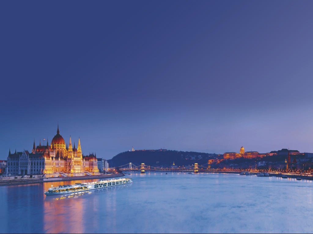 Terri Clark joins Scenic Luxury Cruises & Tours’ Christmas Markets 2027 River sailing